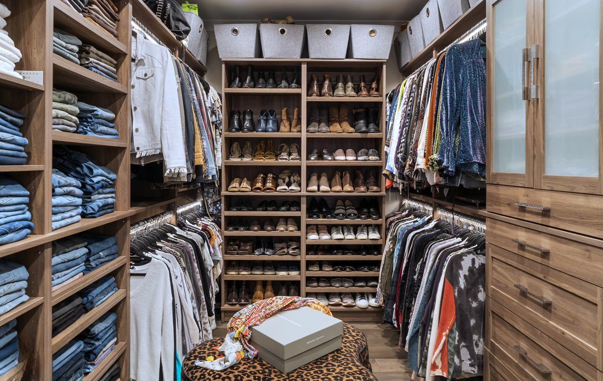 Top 10 Interior Design Trends to Watch in 2025 LangsclosetdesignFurlong1a