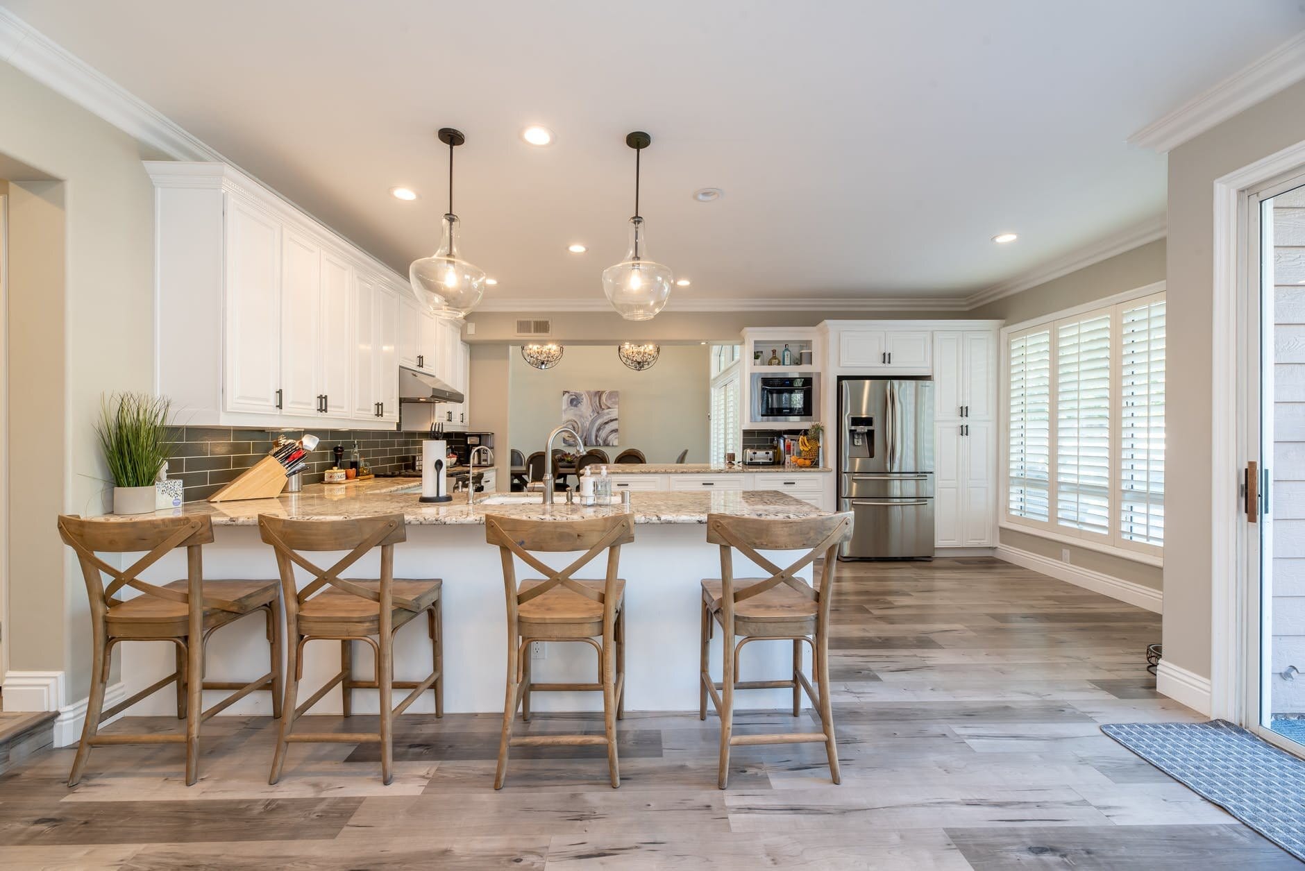 How to Unite Your Kitchen and Living Room 1