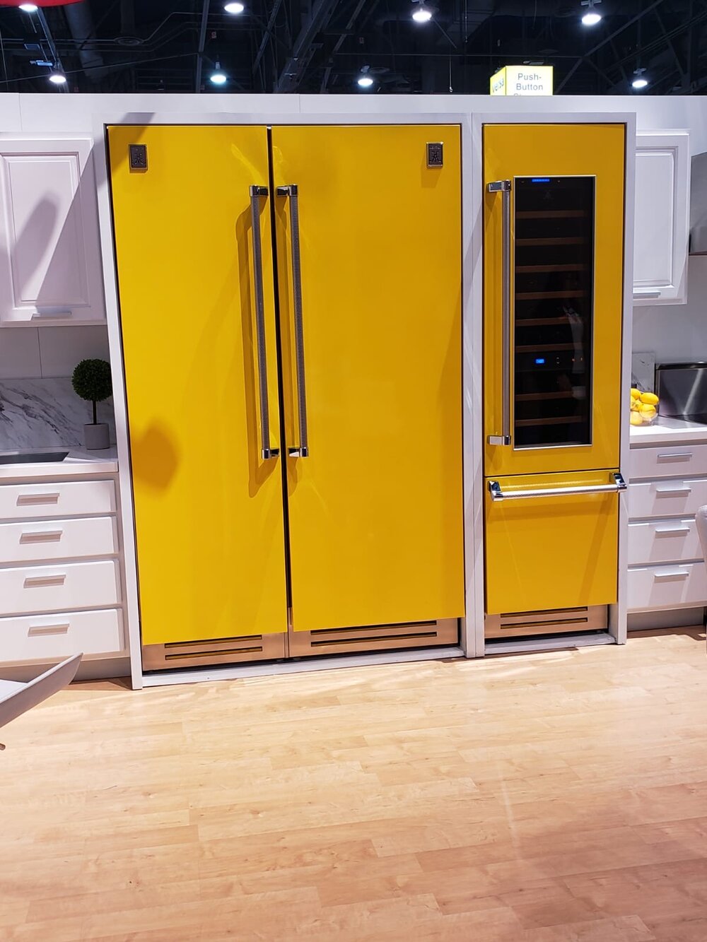 10 Ways to Include Color in Your Kitchen or Bathroom Design 6ae15571 1d28 49bc 8933 3087dbebdbf6