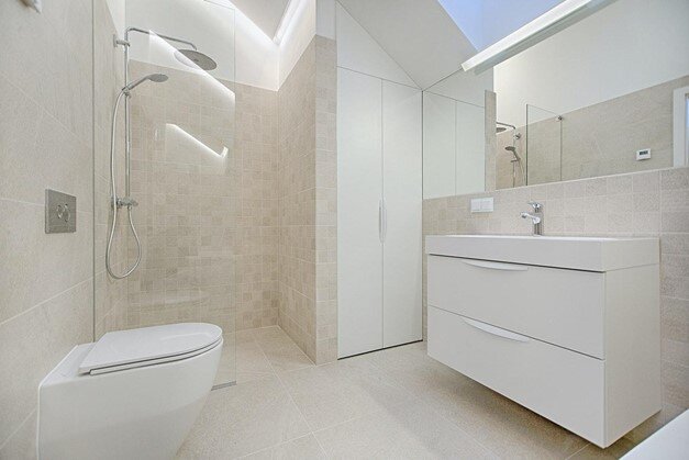 A Bathtub or a Walk-in Shower: What to Install Inside Your Bathroom Picture3 1
