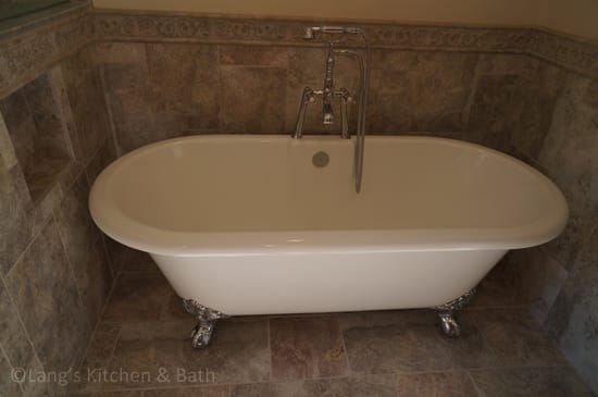 Choosing a Freestanding Tub For Your Bath Remodel