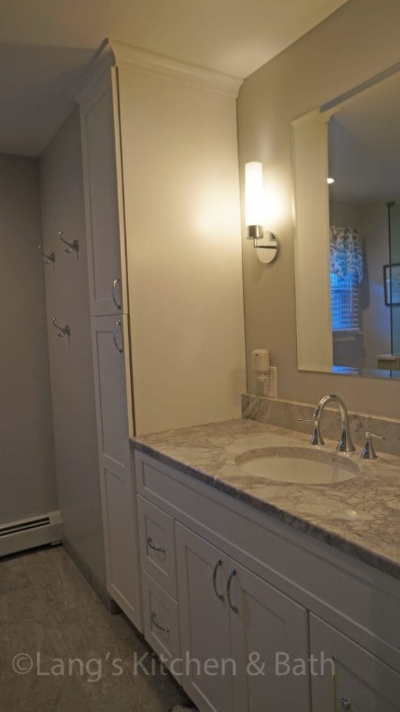 From Blah to Beautiful: A Complete Small Bath Transformation