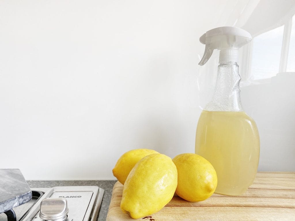 Sustainable Cleaning Tips for Your Kitchen or Bathroom