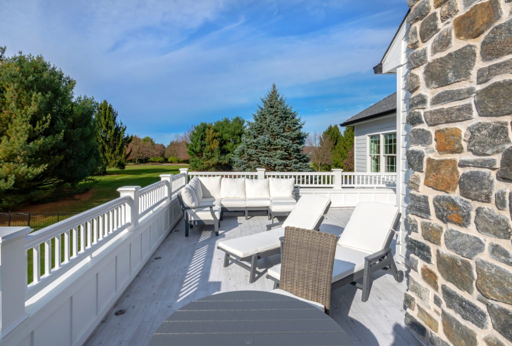 Decks Langs 1 Larkspur Lane 14