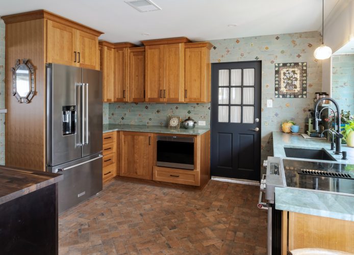 7606 Woodlawn Ave- (13)
